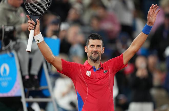 开云APP-反败为胜引发热议！，费德勒在美国队比赛中大比分获胜上演精彩一战(费德勒对纳达尔三连胜)