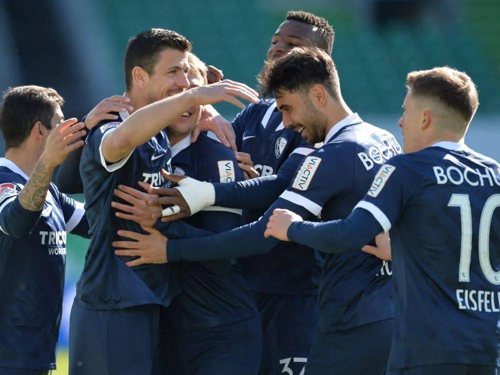 kaiyun-关于离谱！山东男篮主帅复盘备战法甲转会期更衣室发声引欢呼，武汉三镇队长鼓劲备战德国杯的信息